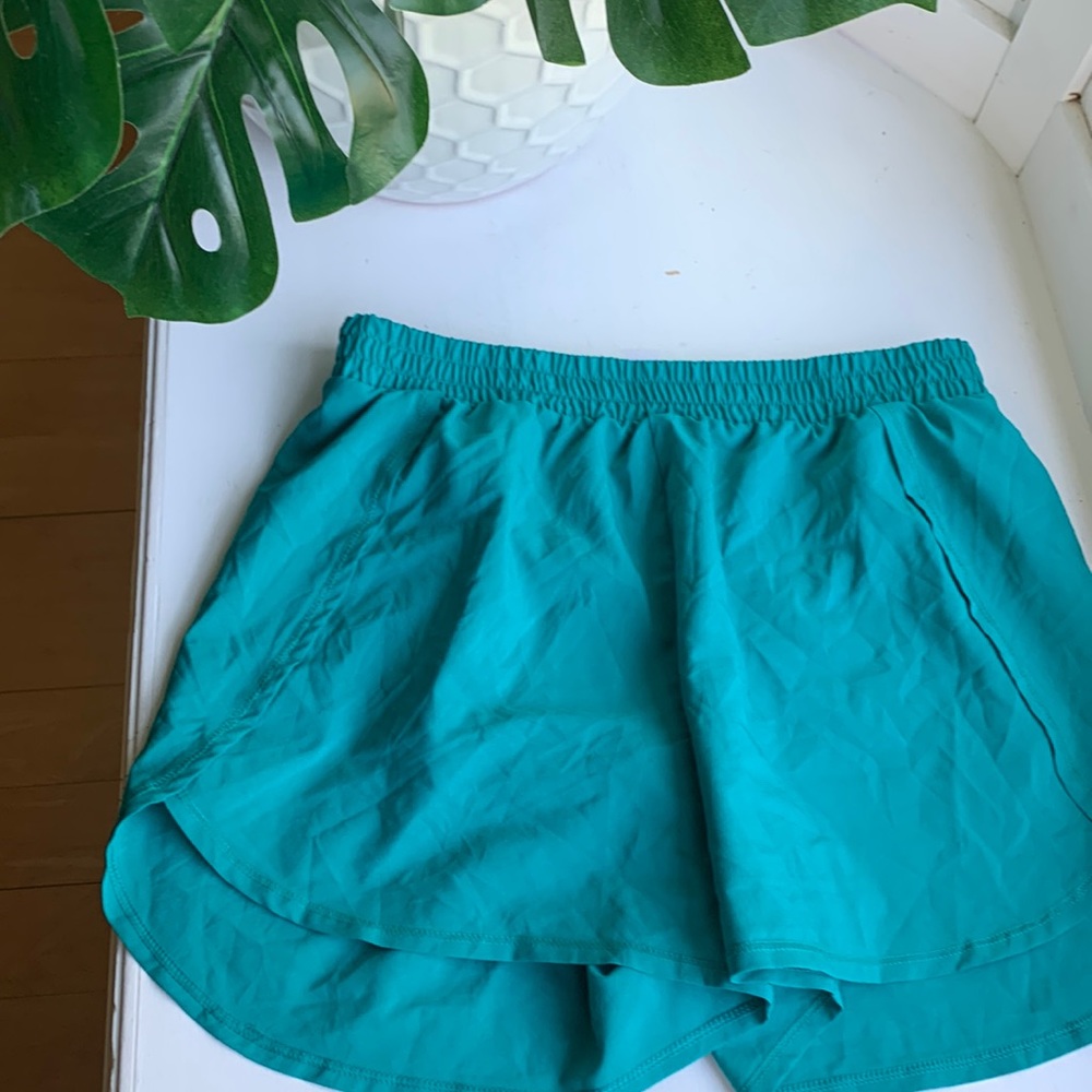 All in motion shorts
